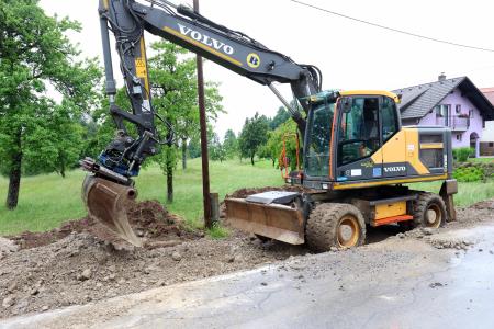 NOVO POSTAJALIŠČE GORENJE OTAVE ZAČETEK GRADNJE 05 FOTO LJUBO VUKELIČ